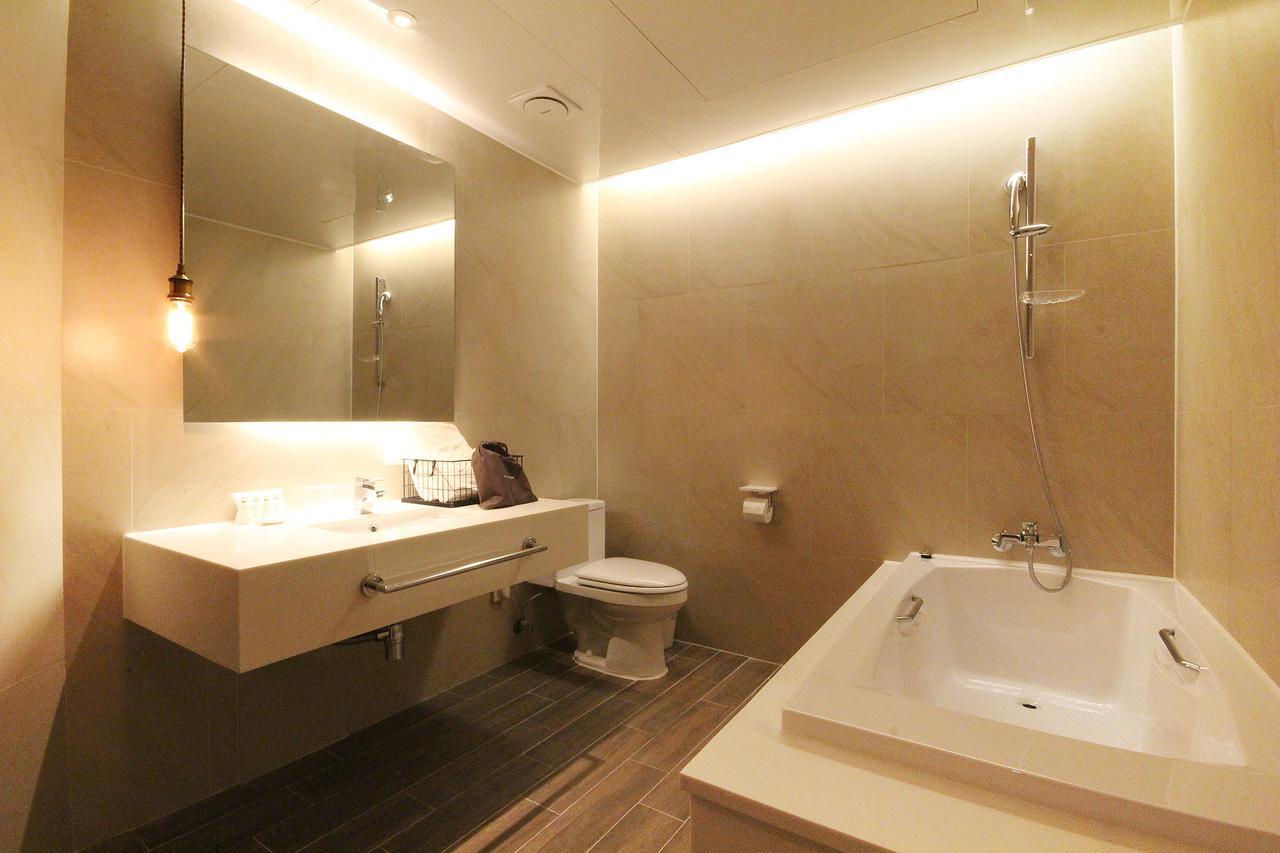 โรงแรทลอนดอนเนอร์ ฮวัมยอง Hotel ปูซาน ภายนอก รูปภาพ