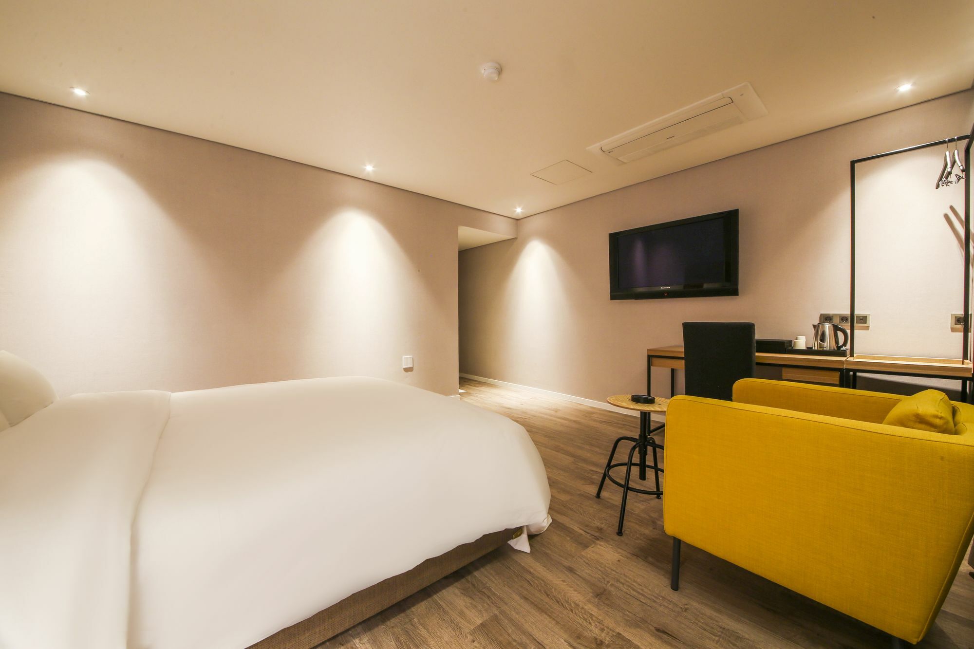 โรงแรทลอนดอนเนอร์ ฮวัมยอง Hotel ปูซาน ภายนอก รูปภาพ