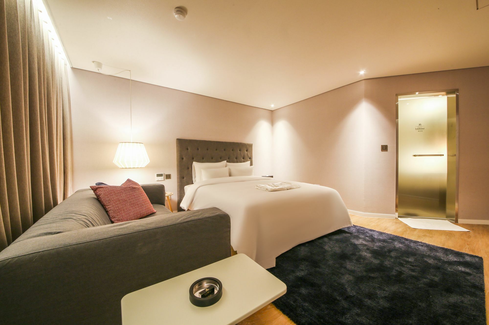 โรงแรทลอนดอนเนอร์ ฮวัมยอง Hotel ปูซาน ภายนอก รูปภาพ